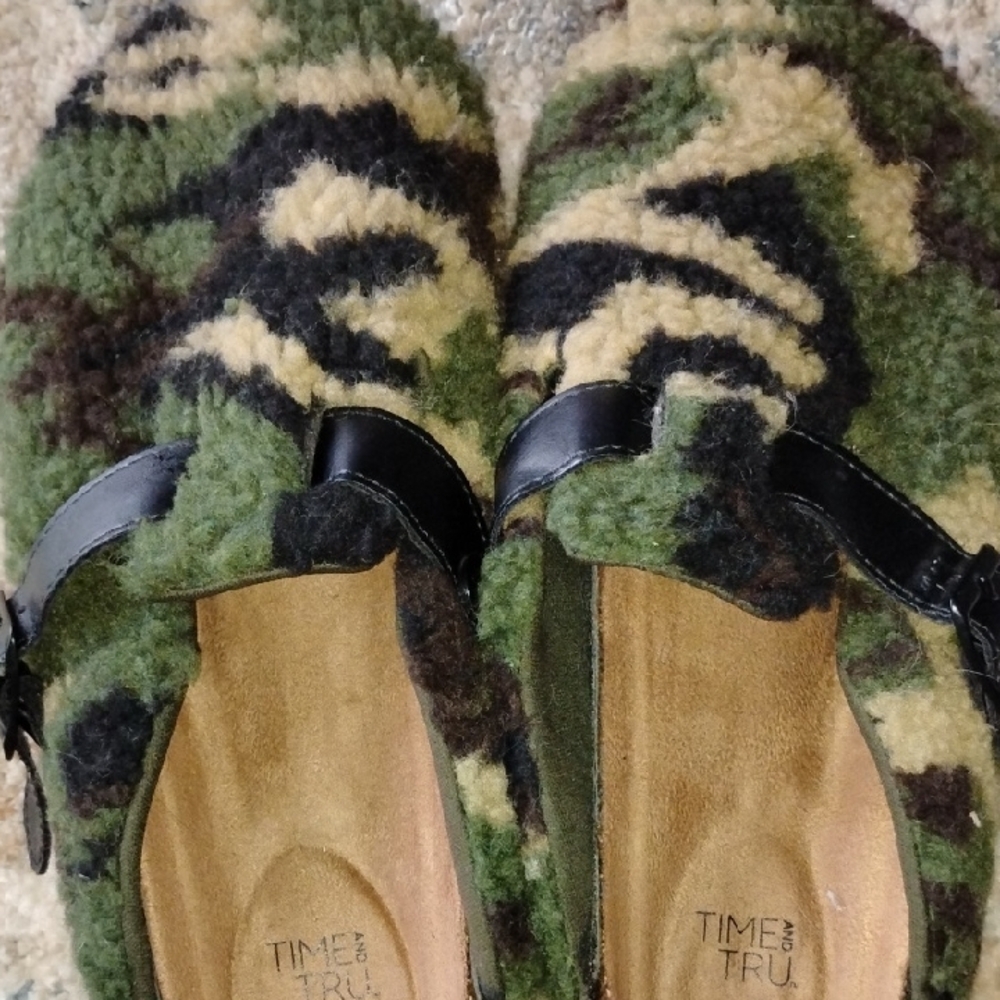 Time and Tru Camouflage Slippers